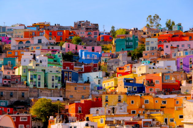Топ-10 найбільш барвистих міст у світі