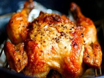 Как вкусно приготовить курицу в духовке: топ-10 рецептов